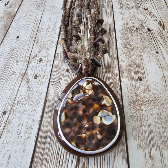 Brown Beaded Necklace with Pendant - Picture 2 of 8